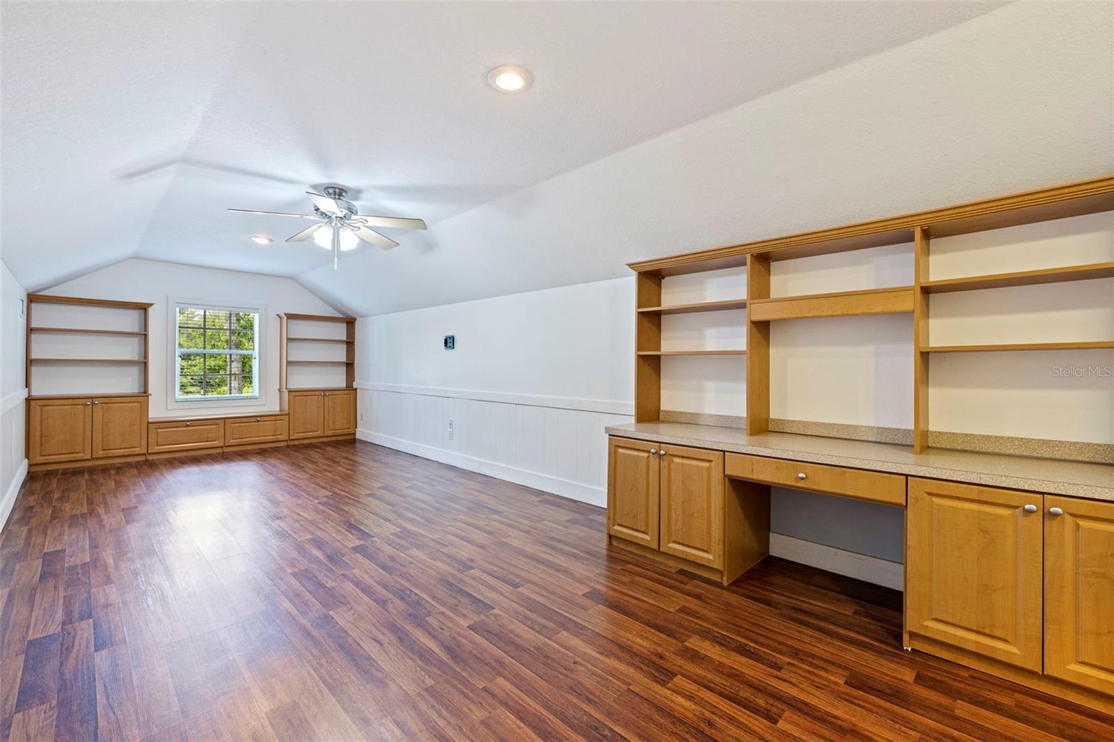 SAM ALLEN OAKS - Residential