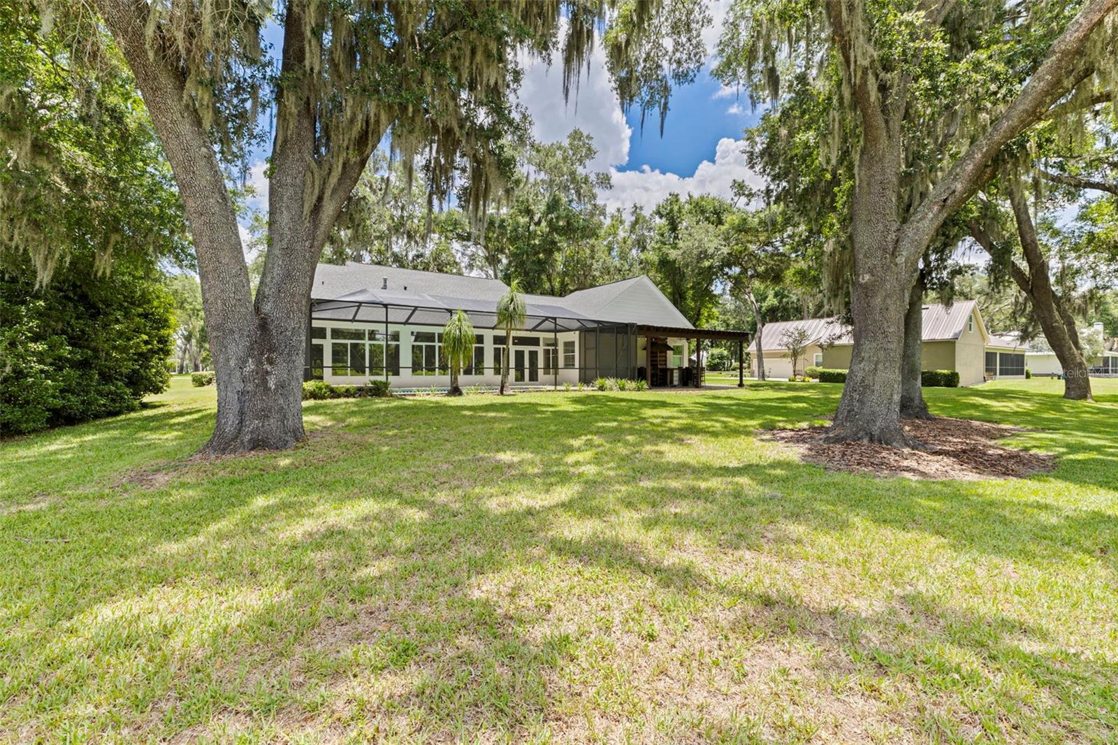 SAM ALLEN OAKS - Residential