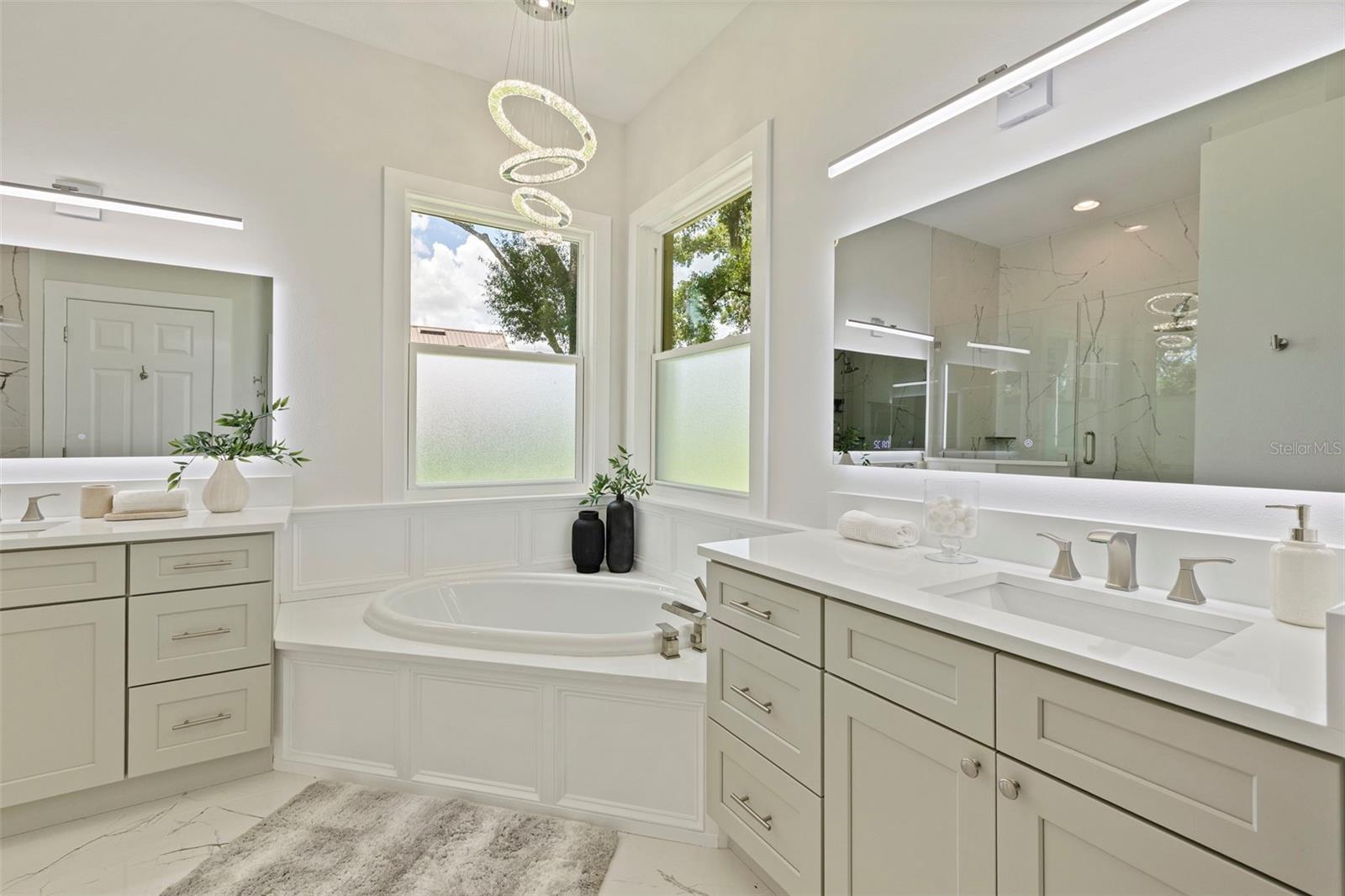 SAM ALLEN OAKS - Residential