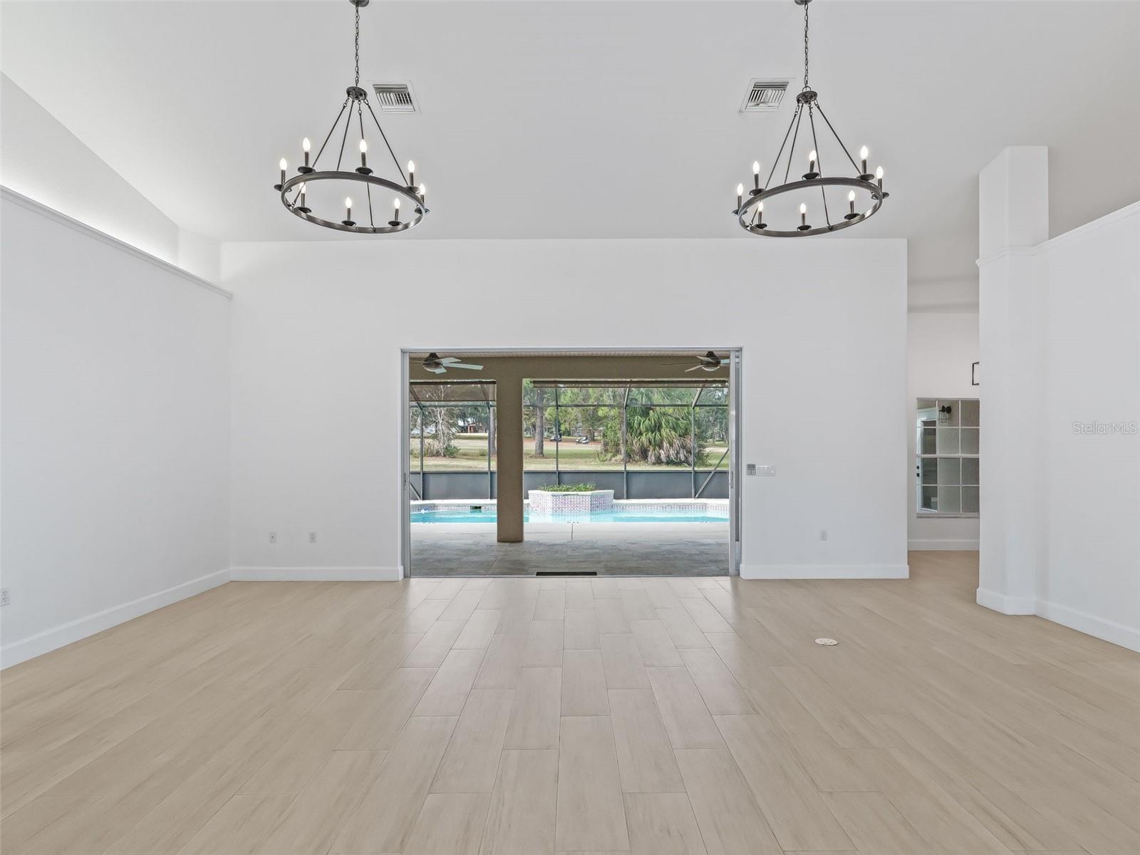 GOLDEN HILLS TURF & COUNTRY CLUB - Residential