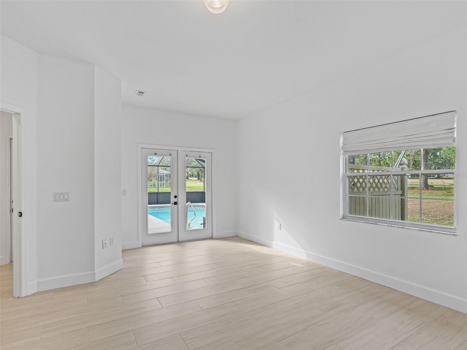 GOLDEN HILLS TURF & COUNTRY CLUB - Residential