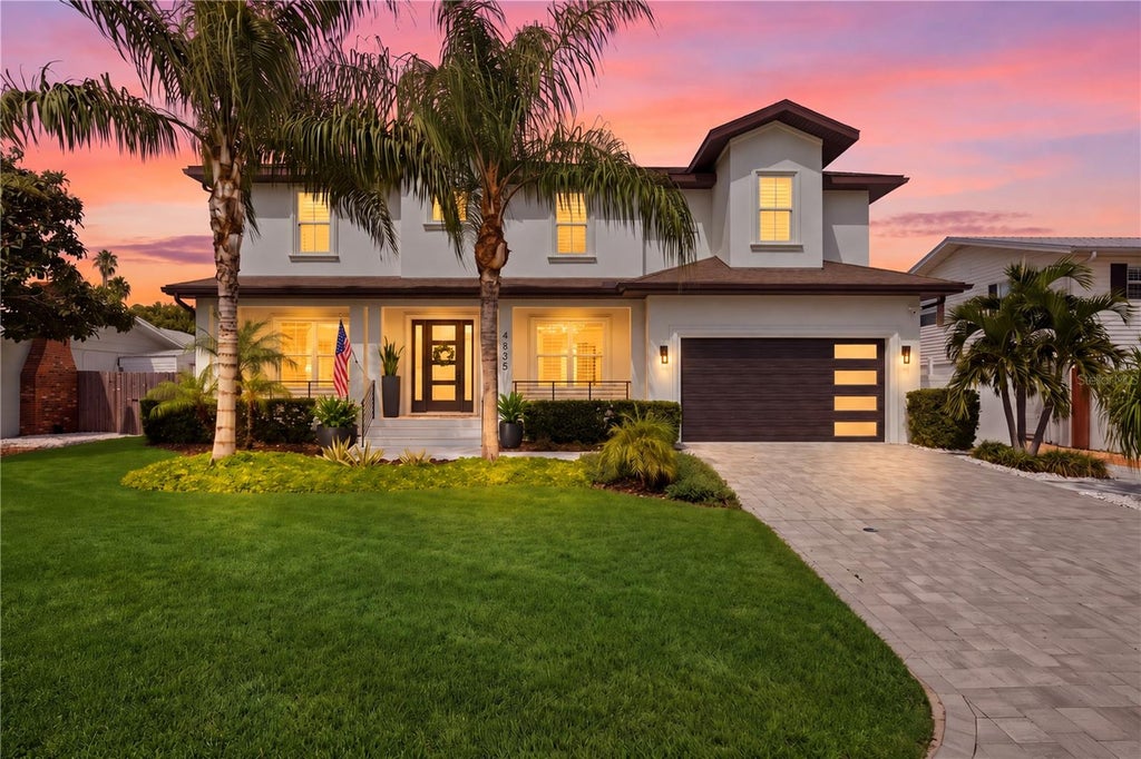 Photo of 4835 W Bay Villa Avenue, Tampa, FL 33611 (MLS # TB8555068)