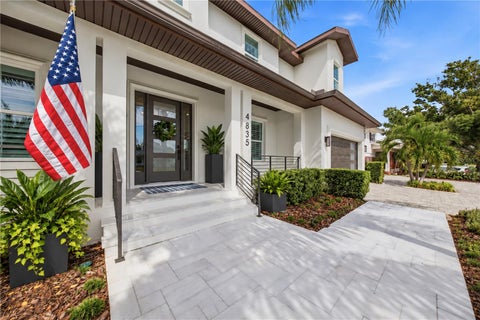 4835 W Bay Villa Avenue, Tampa, FL 33611
