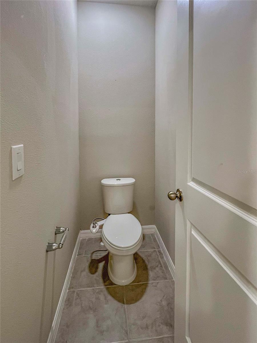 WOODLEAF HAMMOCK PH I - Residential Lease