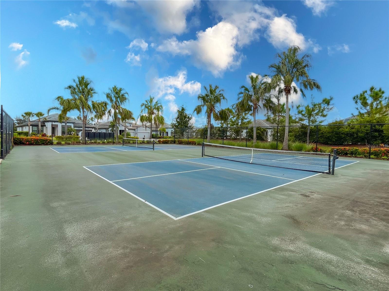 WOODLEAF HAMMOCK PH I - Residential Lease