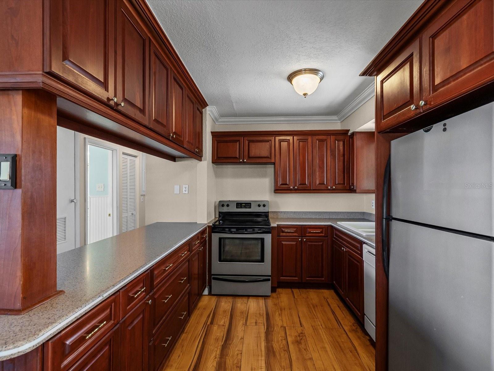 SPRING HILL - Residential