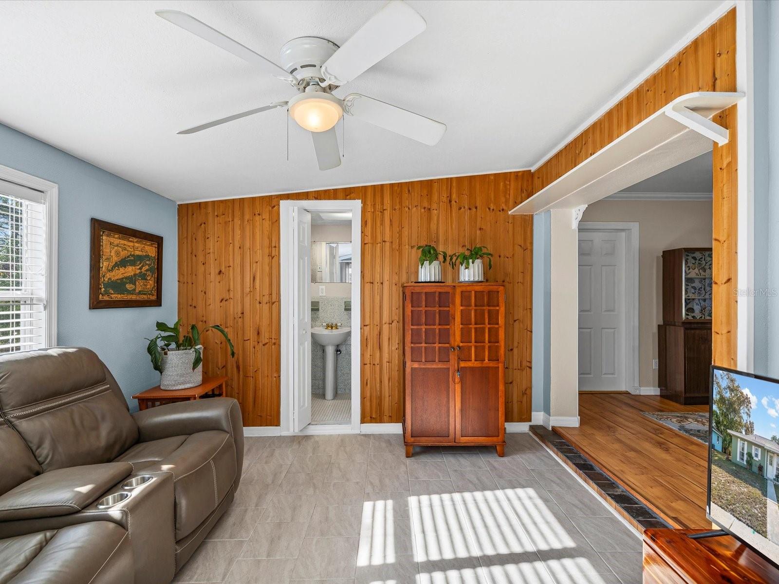 SPRING HILL - Residential