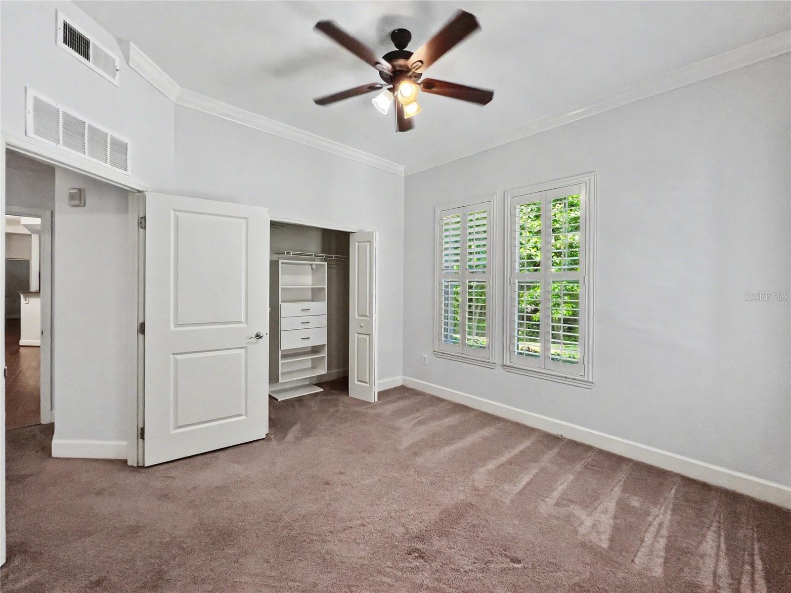 ARTISAN CLUB CONDO PH 1 - Residential
