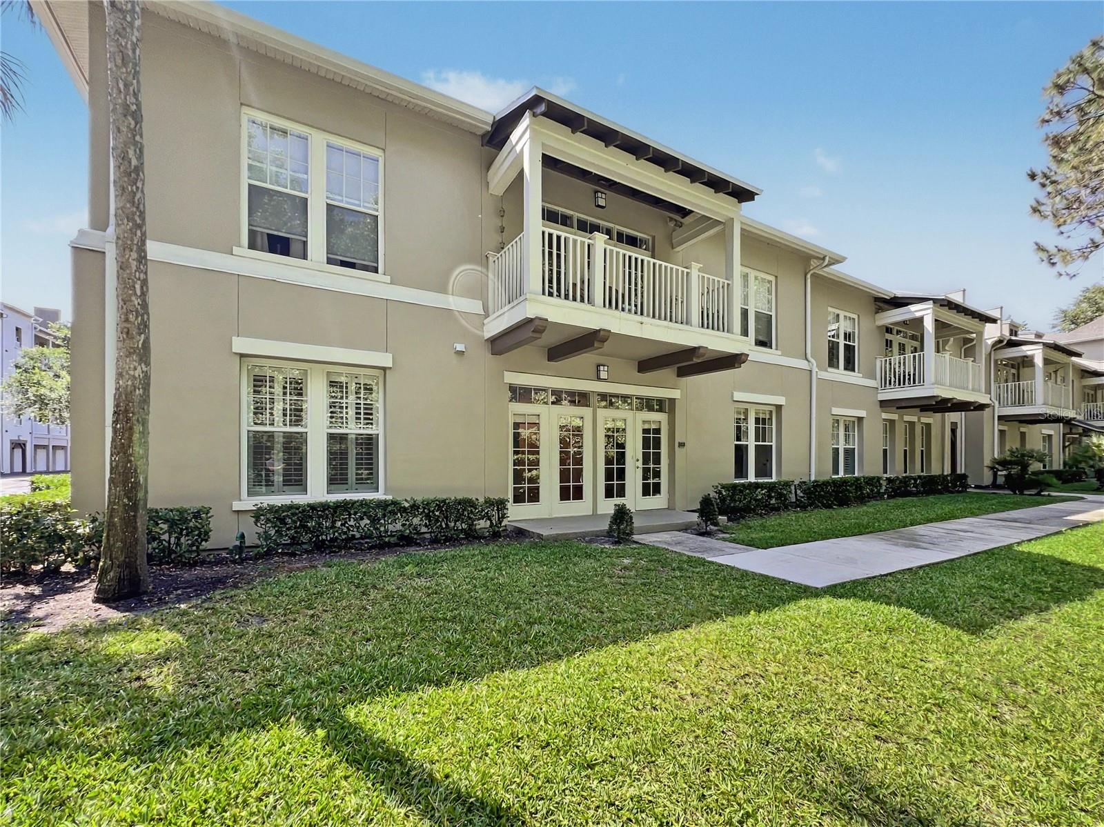 ARTISAN CLUB CONDO PH 1 - Residential