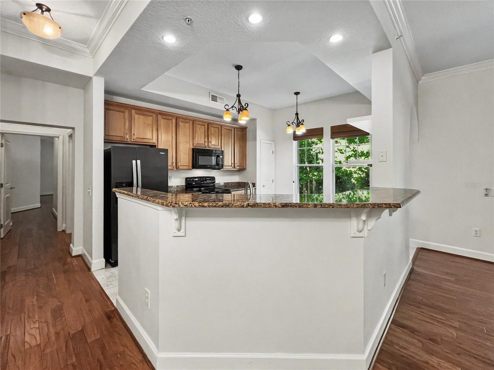 ARTISAN CLUB CONDO PH 1 - Residential