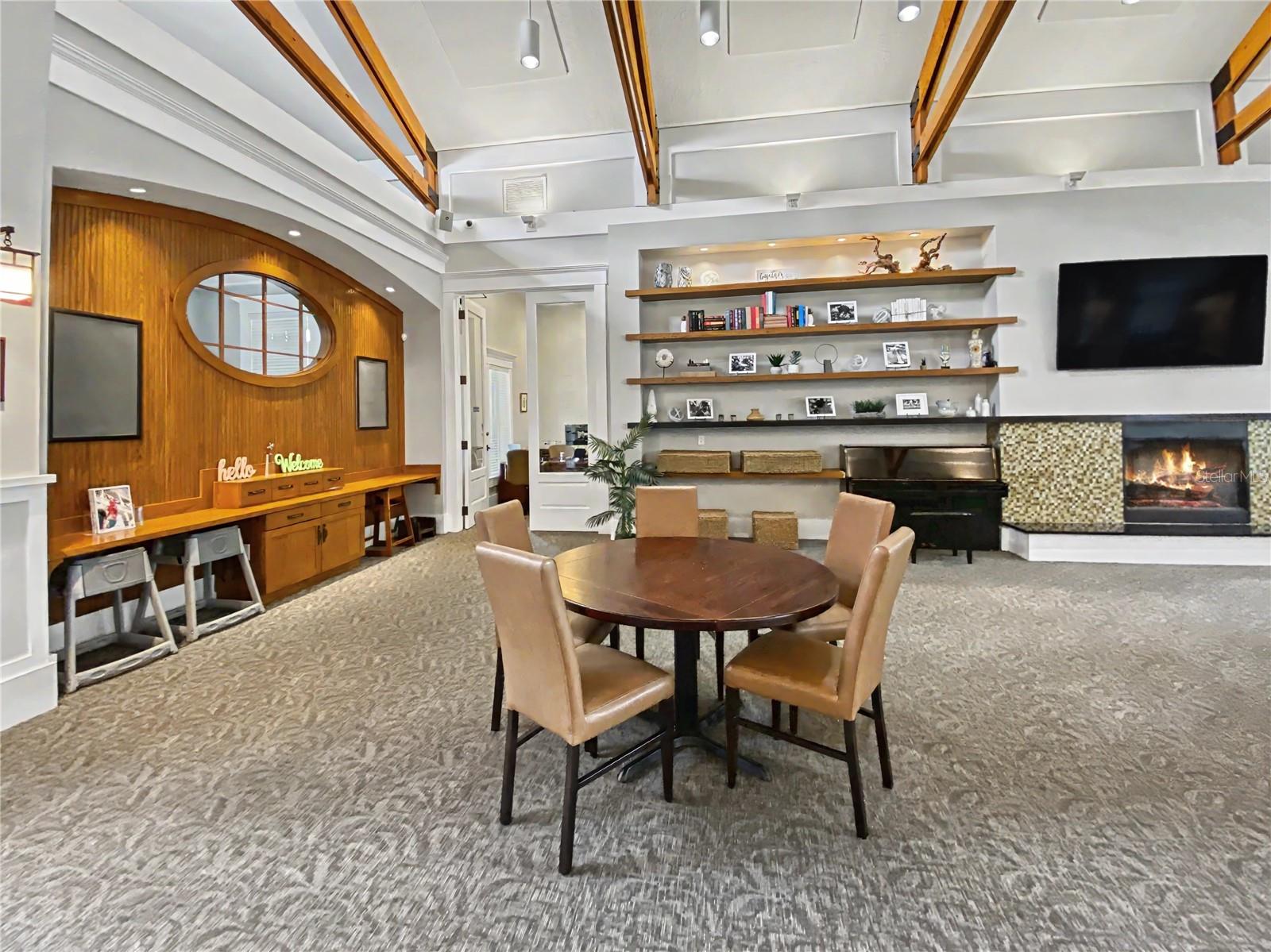 ARTISAN CLUB CONDO PH 1 - Residential