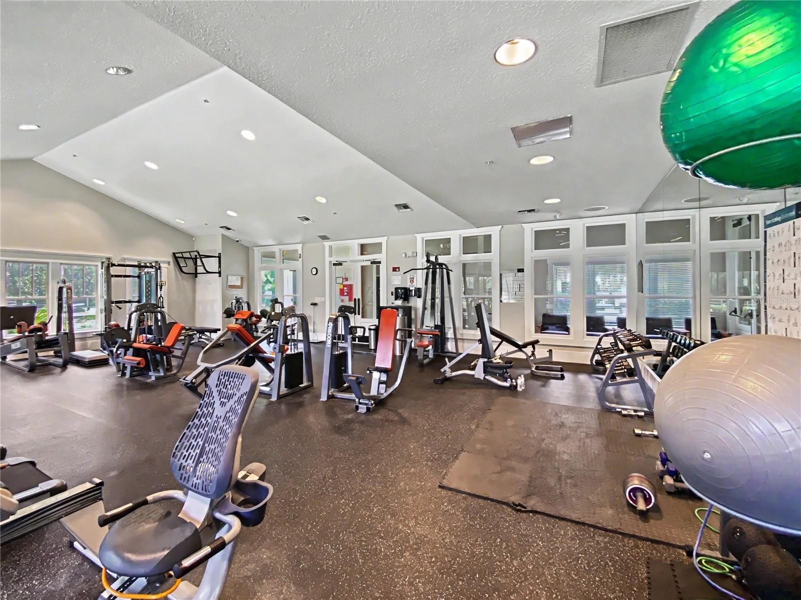 ARTISAN CLUB CONDO PH 1 - Residential