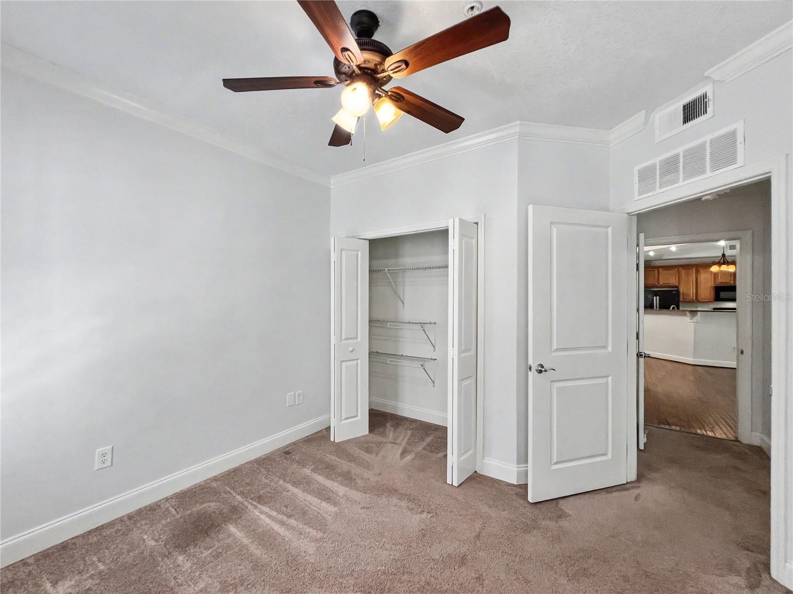 ARTISAN CLUB CONDO PH 1 - Residential