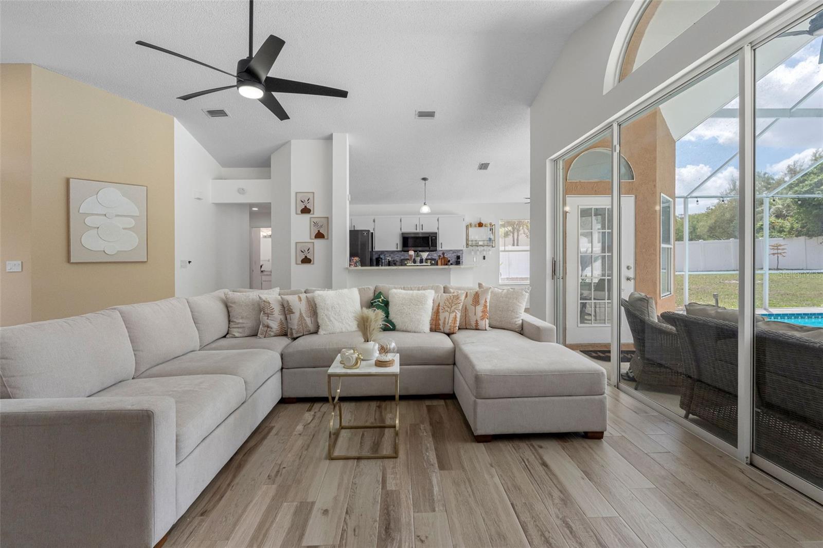 PADRONS WEST LINDEN ESTATES - Residential