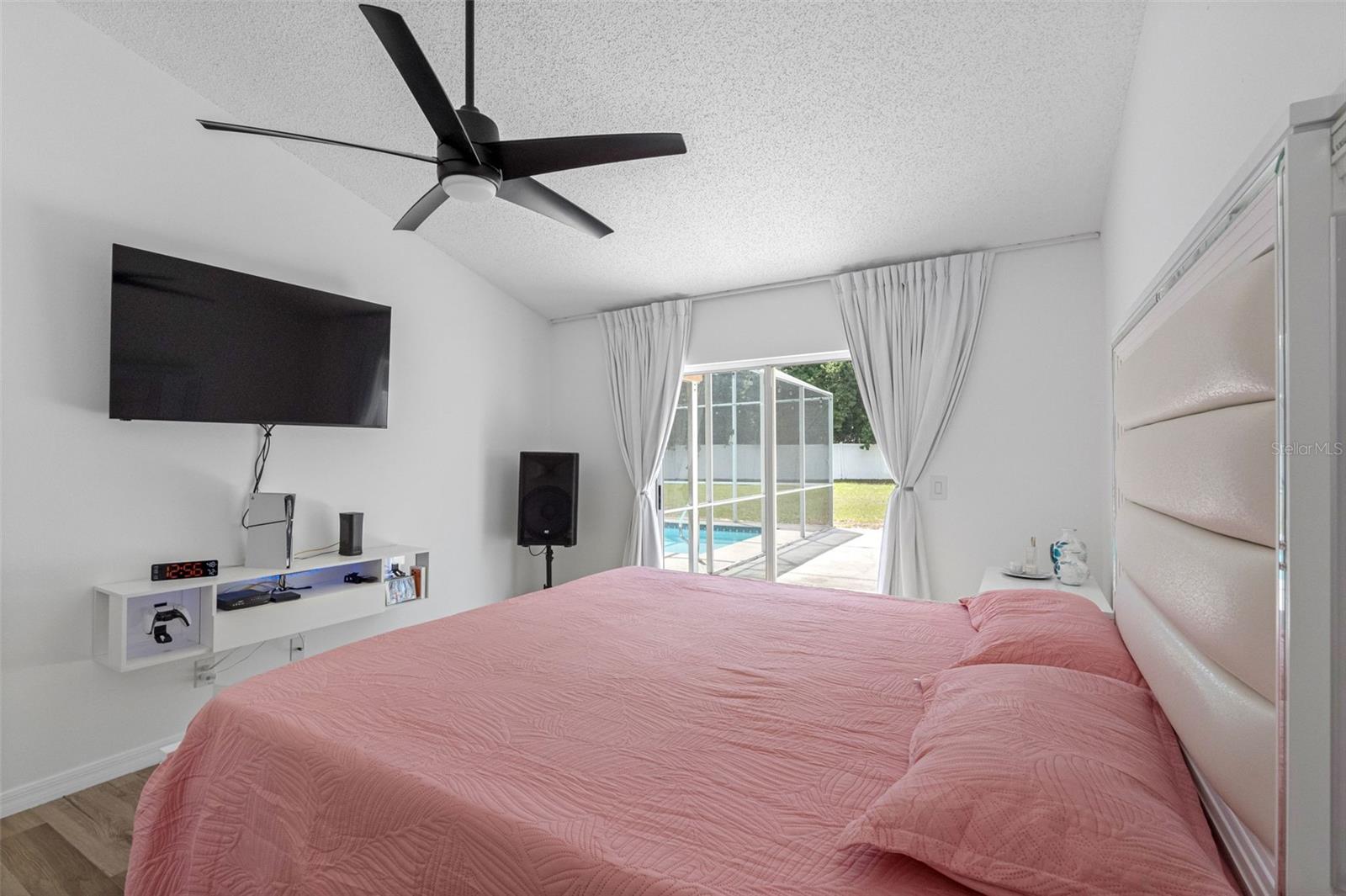 PADRONS WEST LINDEN ESTATES - Residential