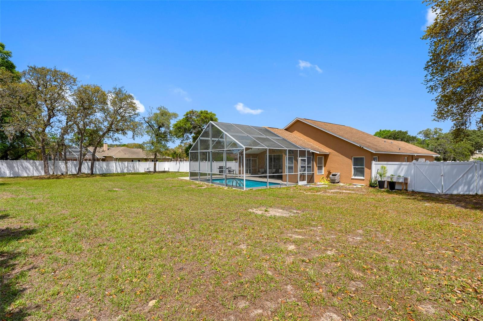 PADRONS WEST LINDEN ESTATES - Residential