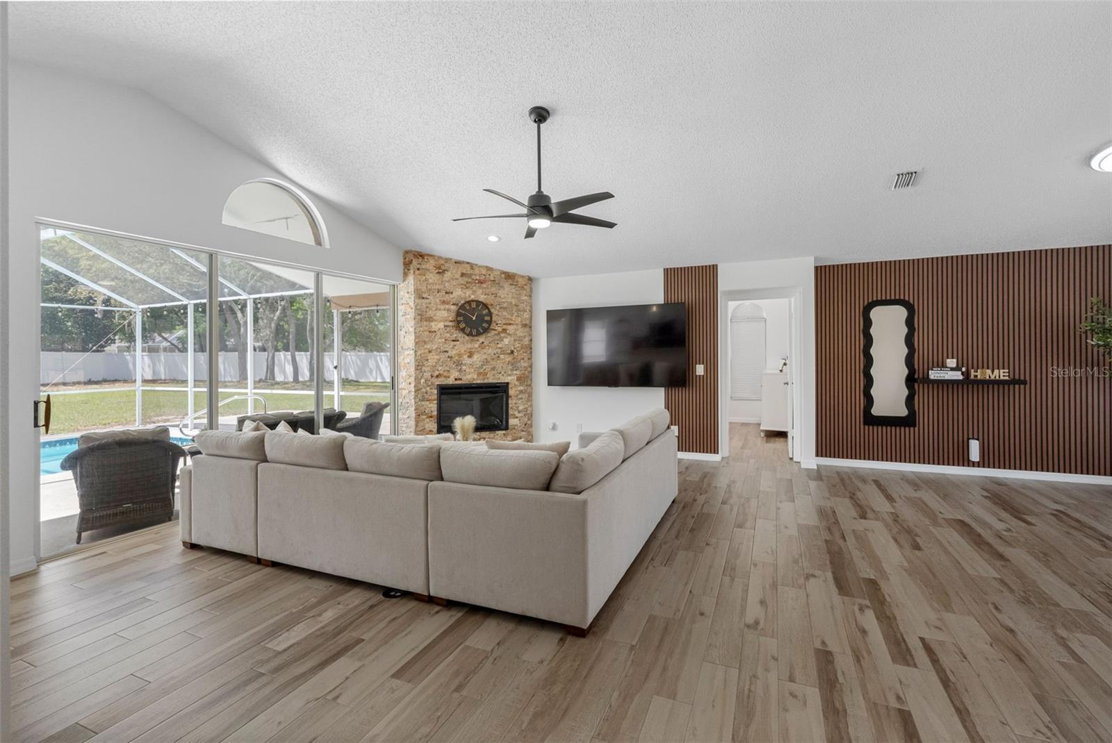 PADRONS WEST LINDEN ESTATES - Residential