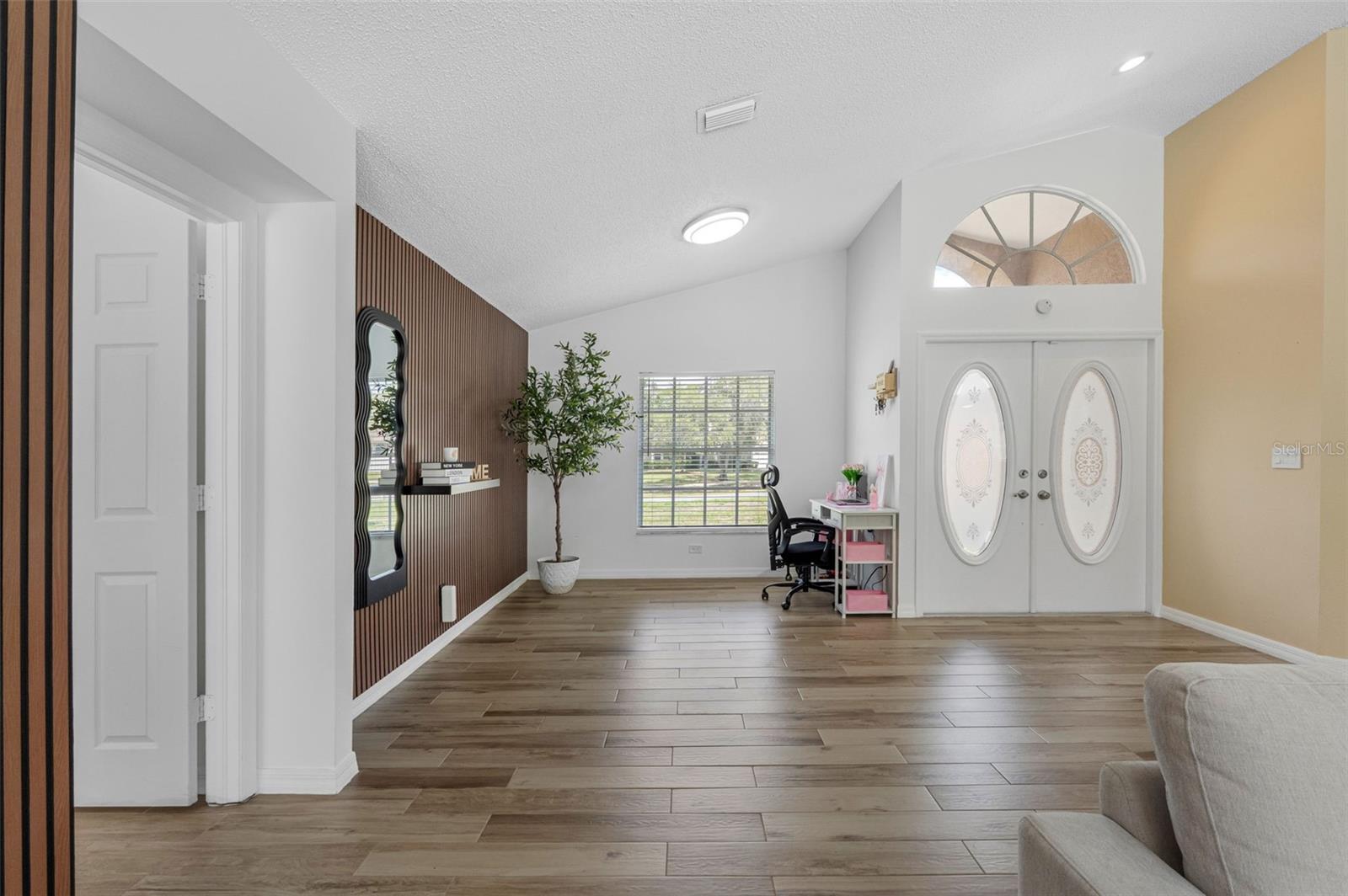 PADRONS WEST LINDEN ESTATES - Residential