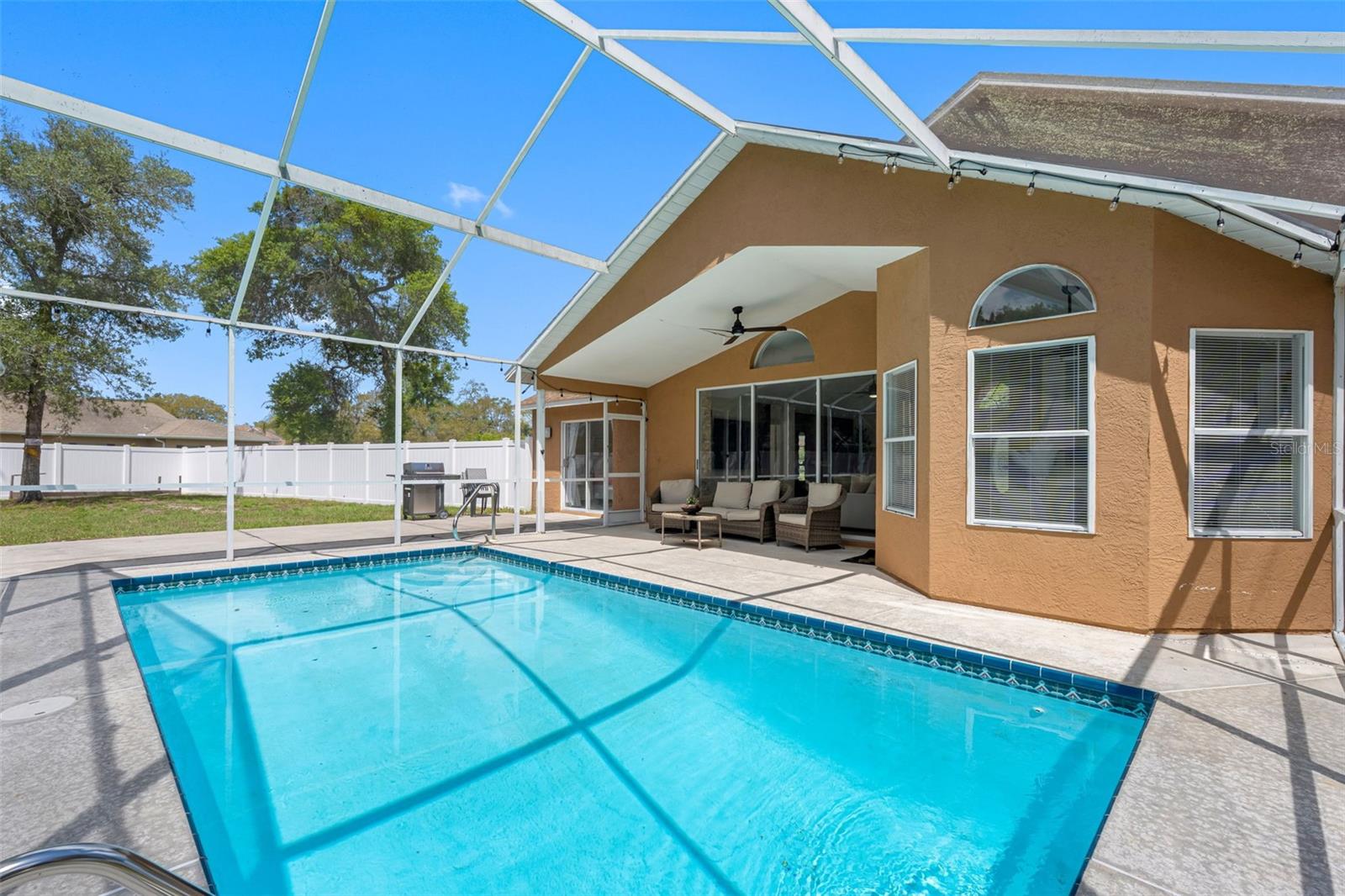 PADRONS WEST LINDEN ESTATES - Residential