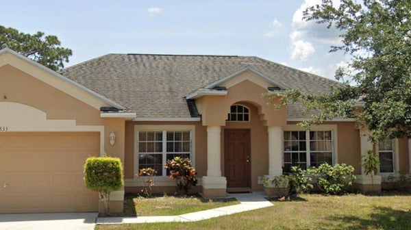 833 ALPINE CT, KISSIMMEE, FL 34758 - Image b490e8ca40d8e74fe52013caf68e4cc8/2882182178