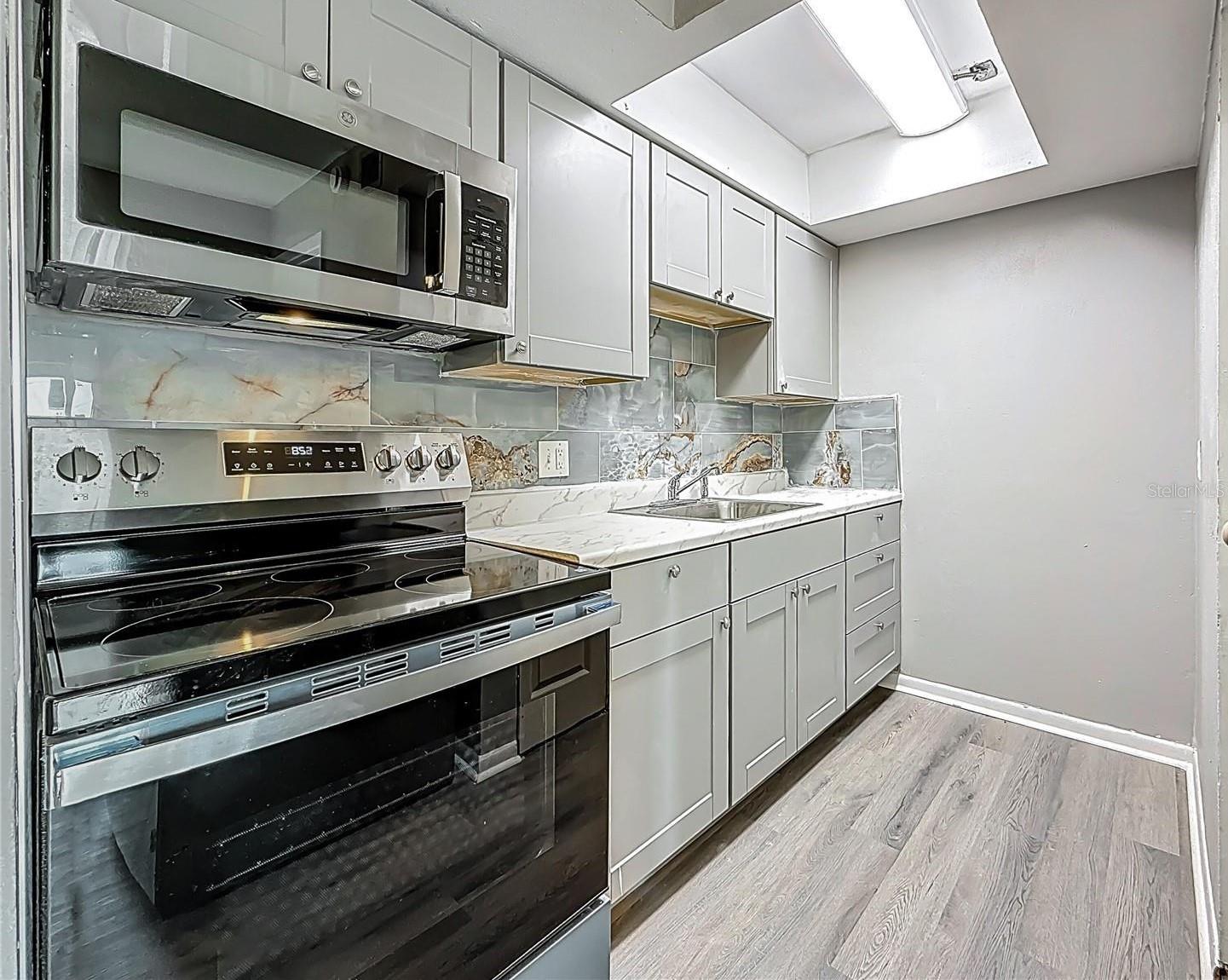 BAY POINT PLAZA APTS CONDO - Residential