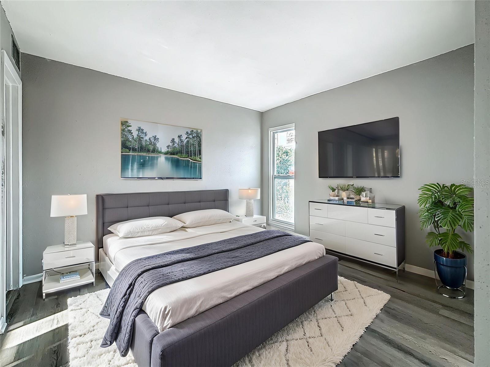 BAY POINT PLAZA APTS CONDO - Residential