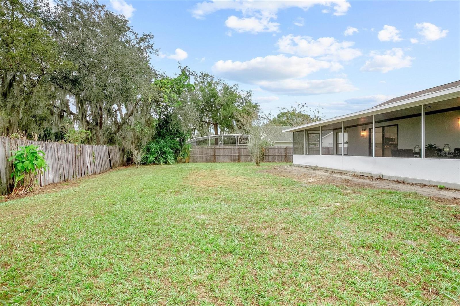 DELTONA LAKES UN 27 - Residential