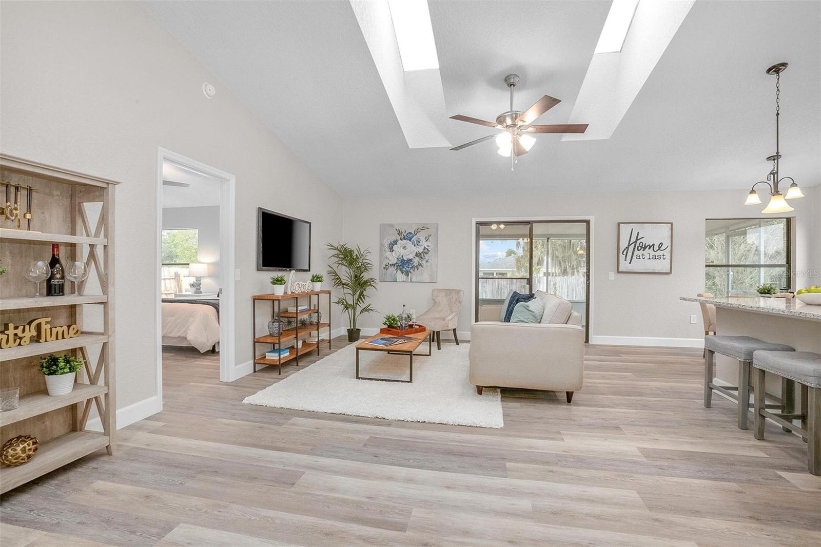 DELTONA LAKES UN 27 - Residential