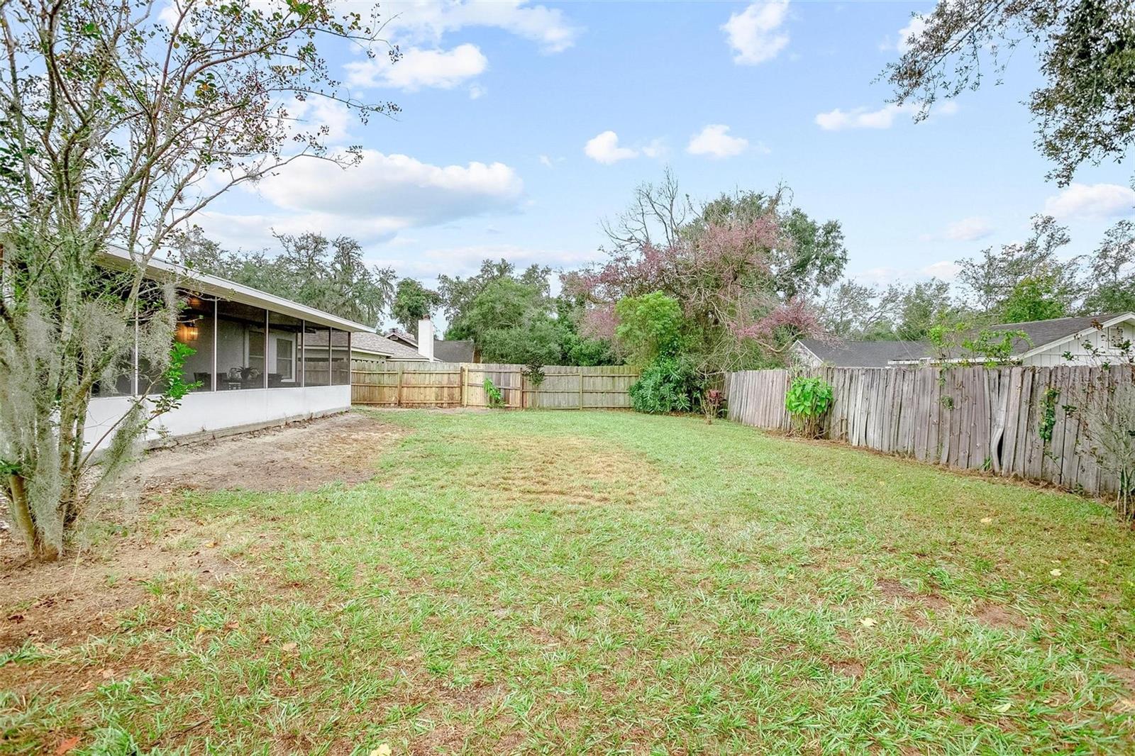 DELTONA LAKES UN 27 - Residential