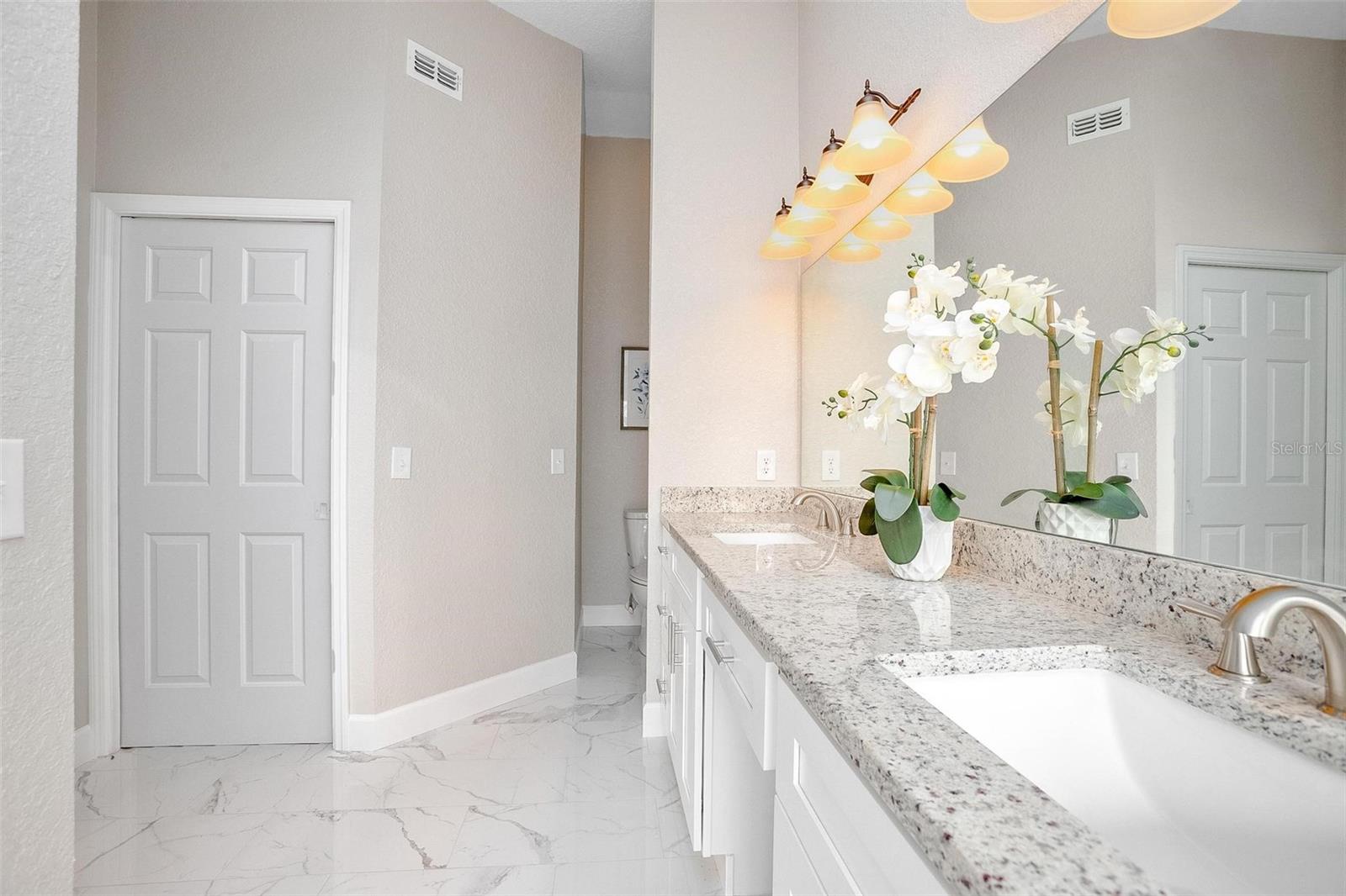 DELTONA LAKES UN 27 - Residential