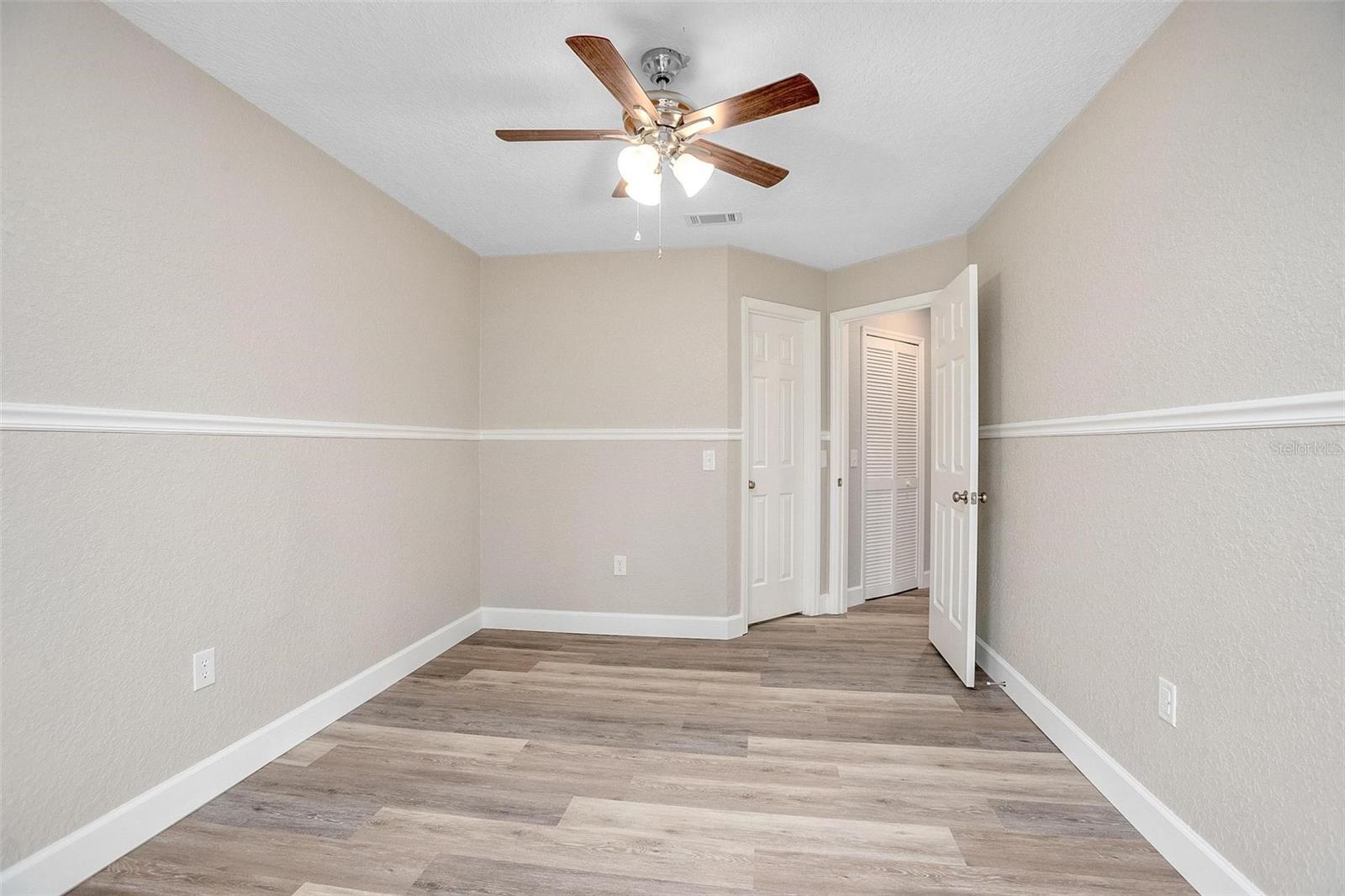 DELTONA LAKES UN 27 - Residential