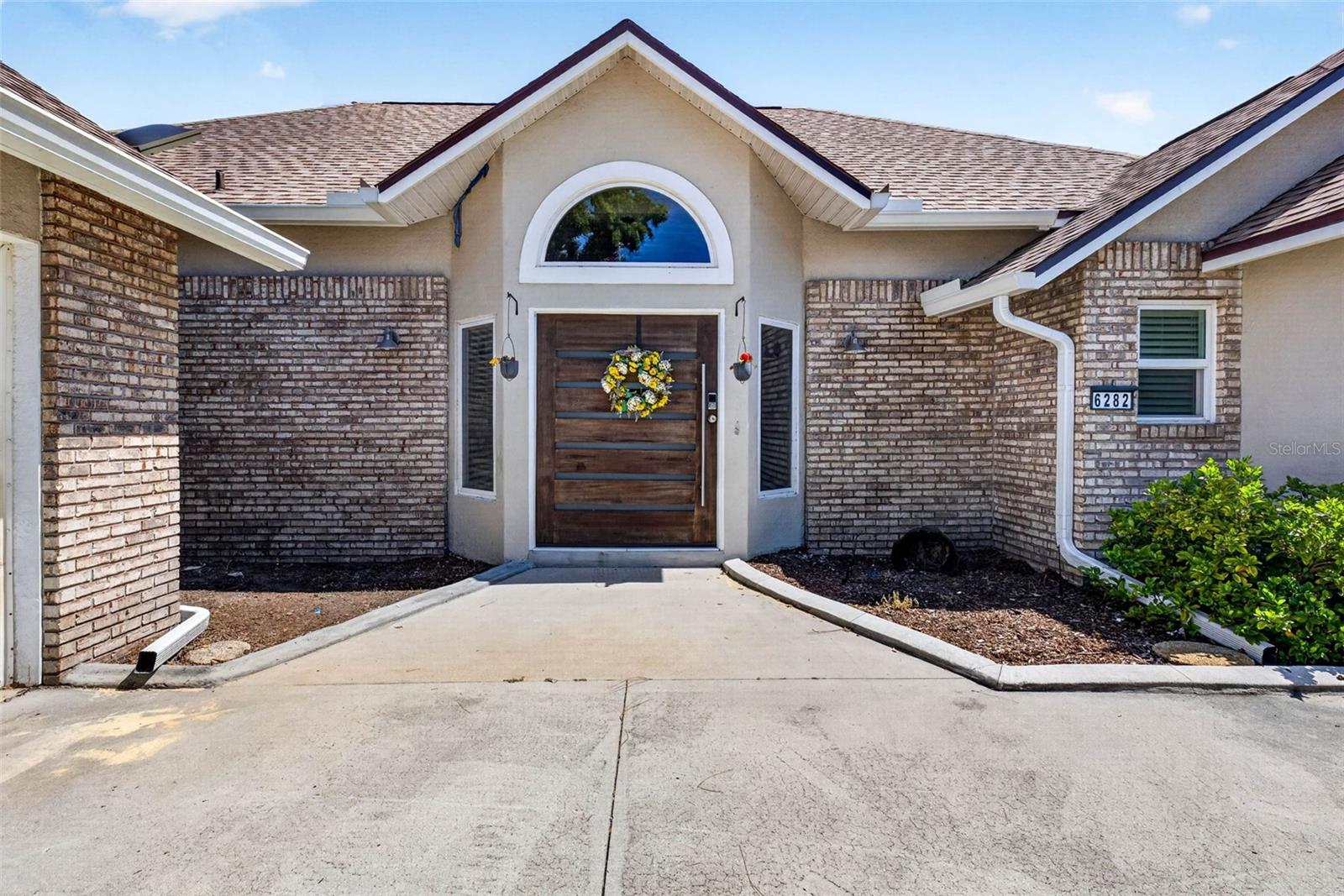 6282 BONAVENTURE COURT