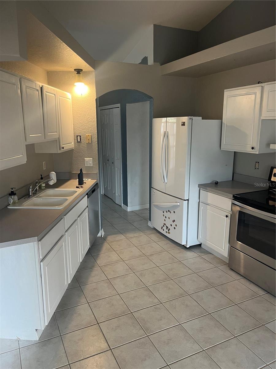 SPRING HILL - Residential