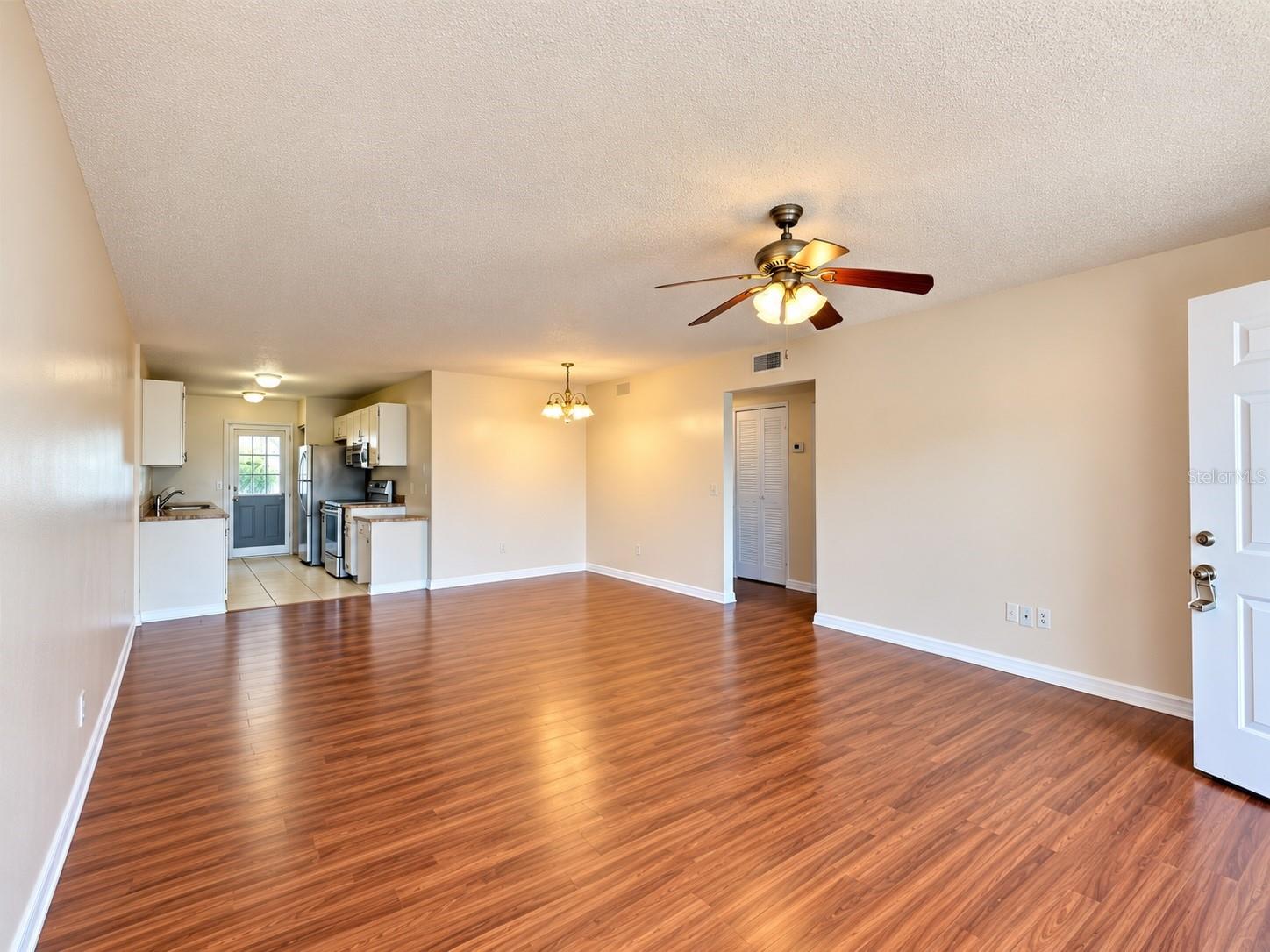 343 E ROSEWOOD LANE 343