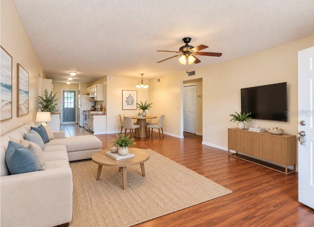343 E ROSEWOOD LANE 343