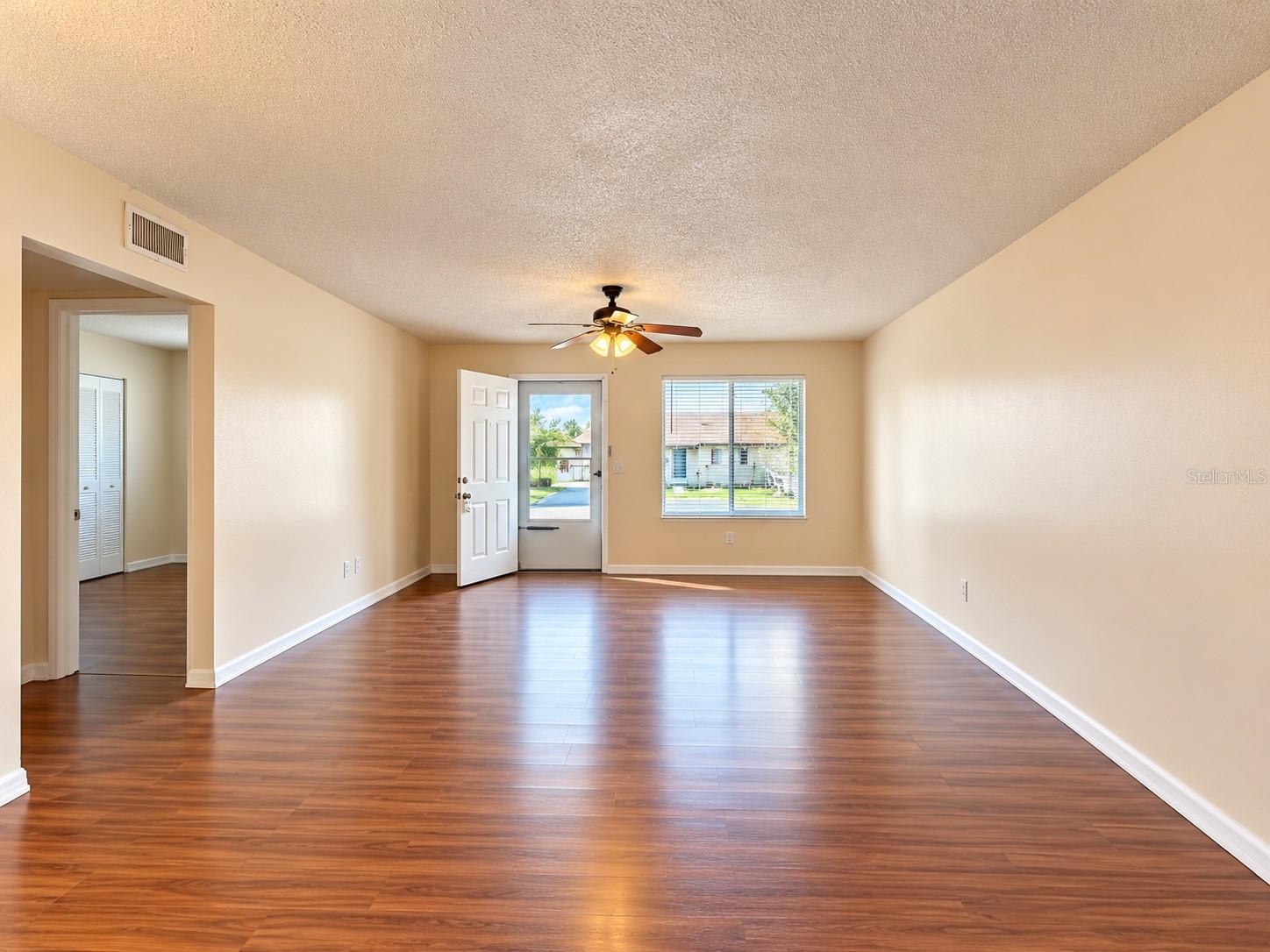 343 E ROSEWOOD LANE 343