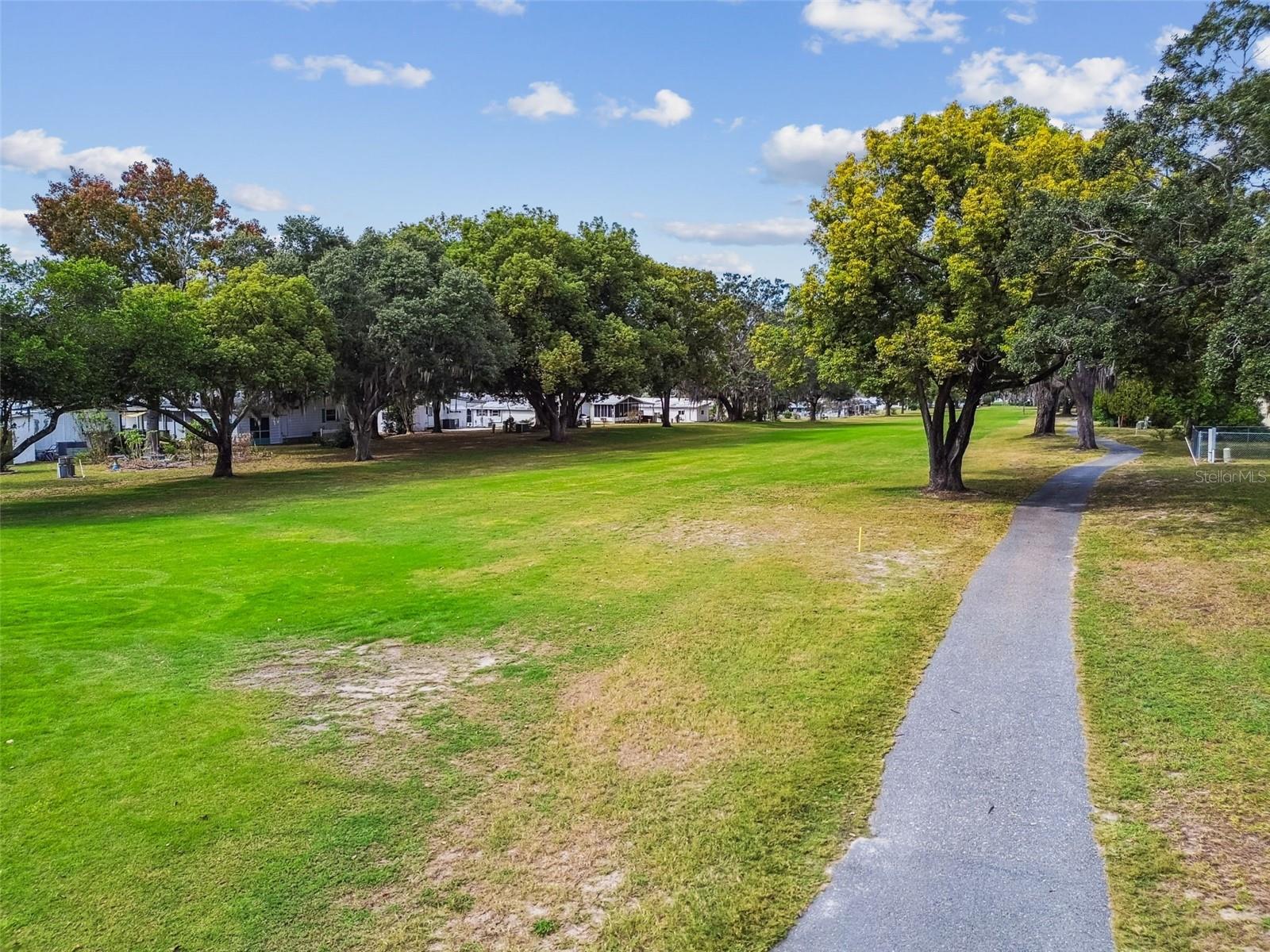 HIGH POINT MOBILE HOME SUB - Residential