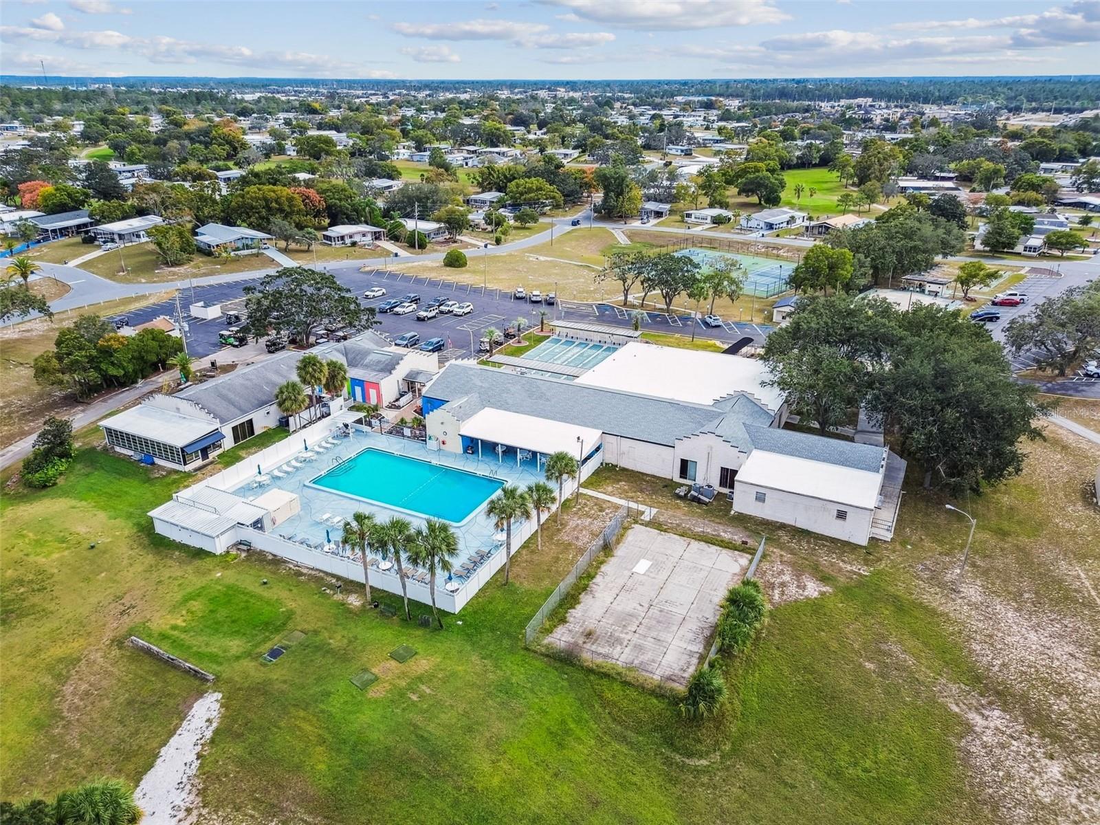 HIGH POINT MOBILE HOME SUB - Residential