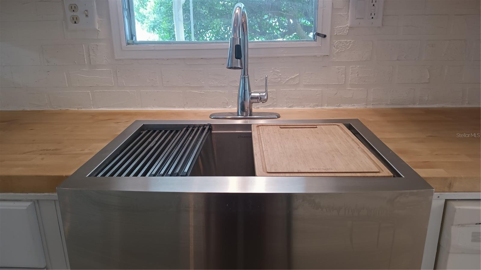 HIGH POINT MOBILE HOME SUB - Residential