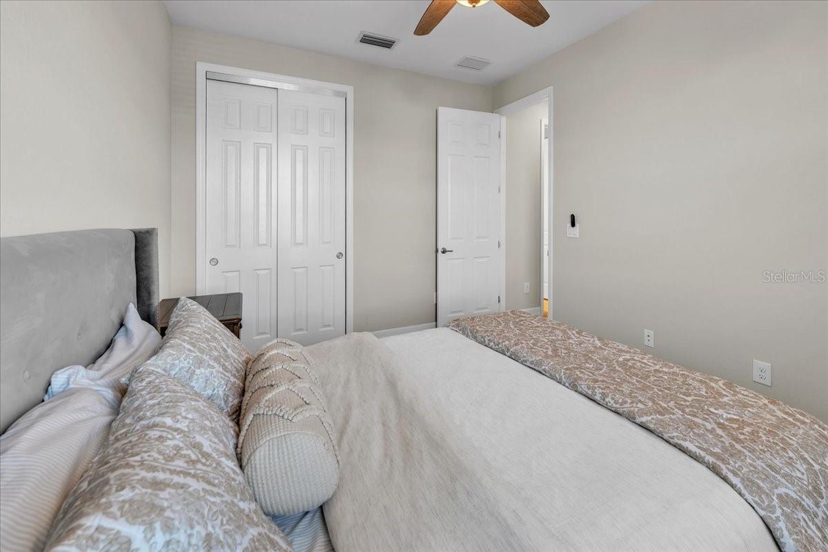 ARBOR GRANDE - Residential Lease