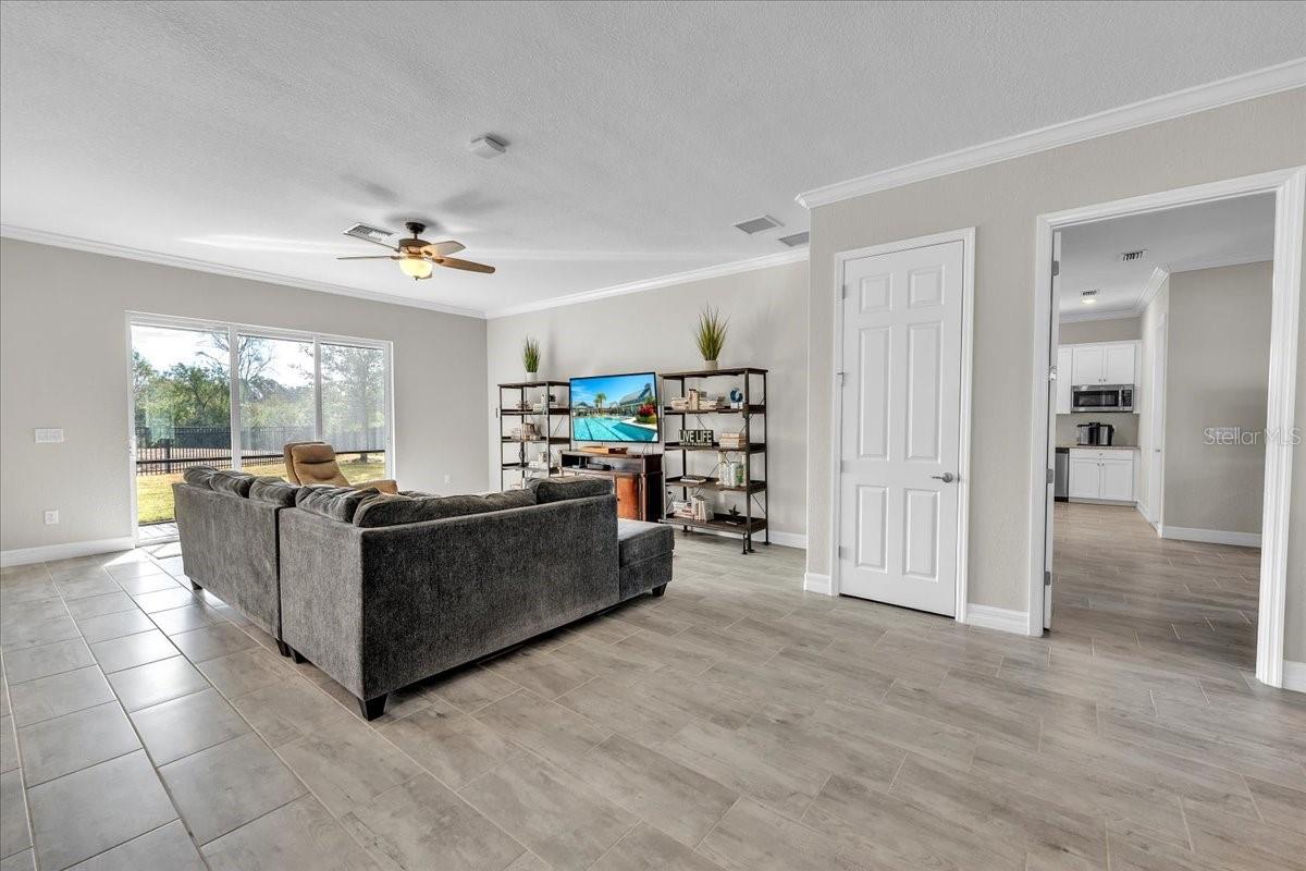 ARBOR GRANDE - Residential Lease