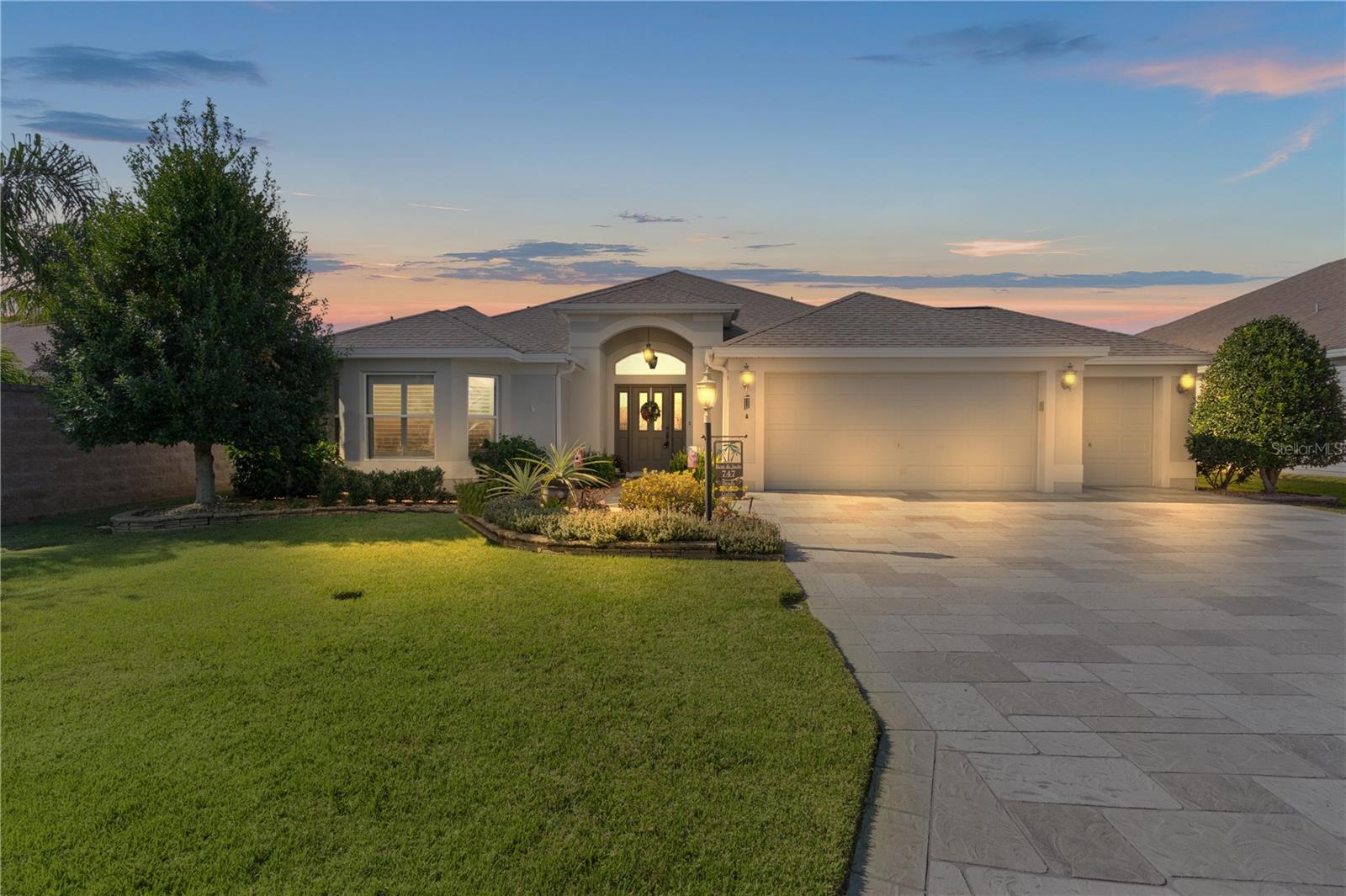747 BRADFORD LOOP
