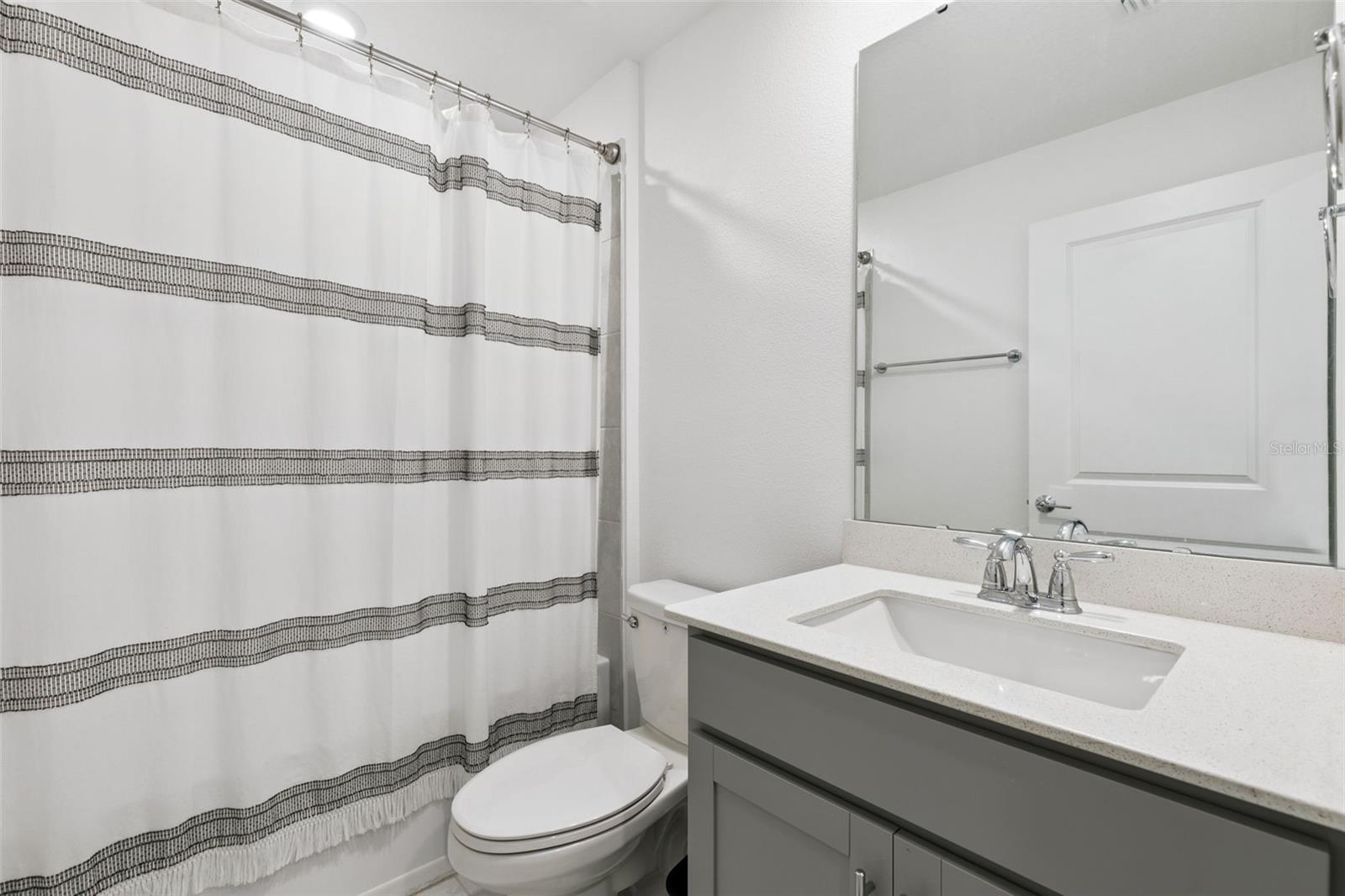 TRINITY LAKES - Residential
