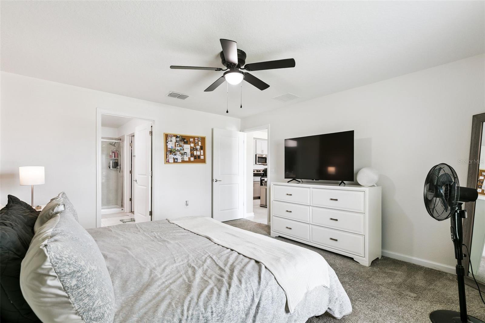 TRINITY LAKES - Residential