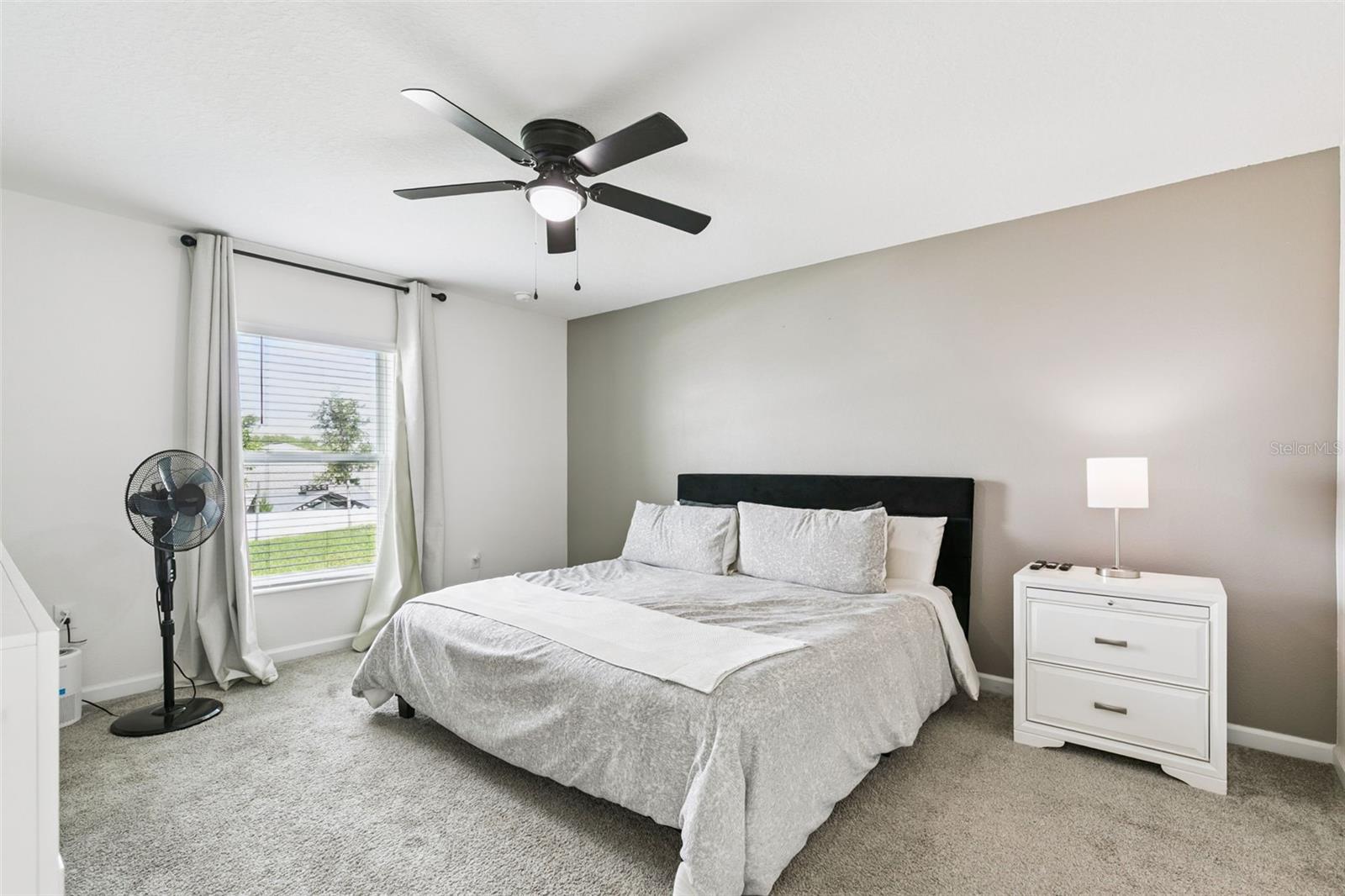 TRINITY LAKES - Residential