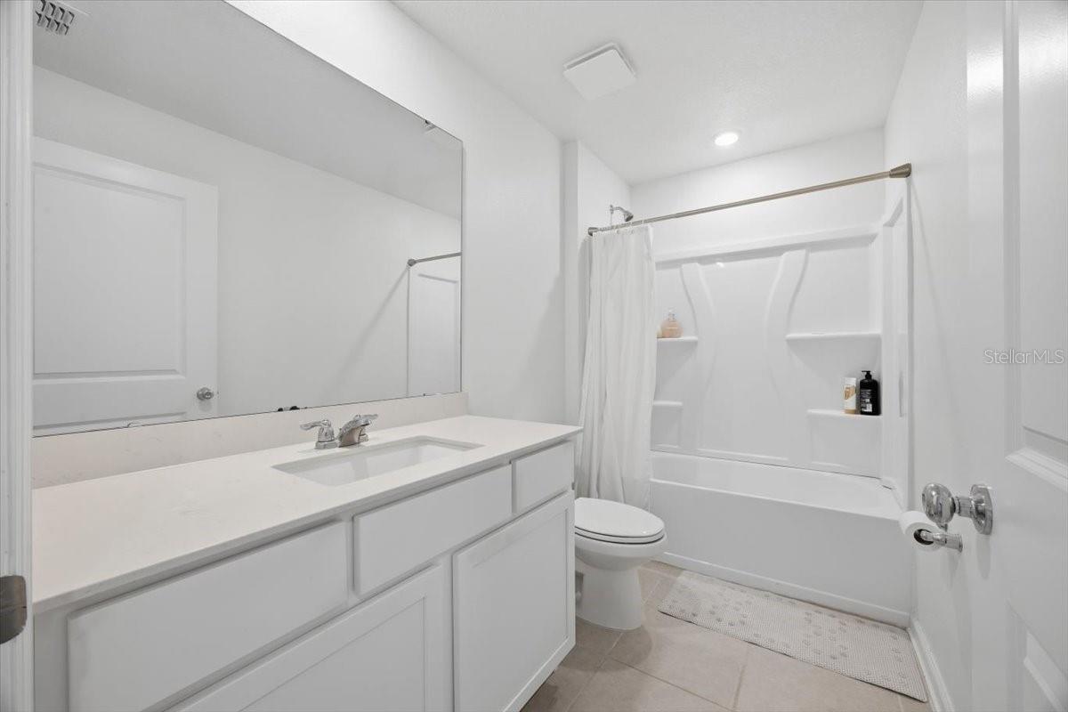 HUNT CLUB/LK WALES PH 1 - Residential