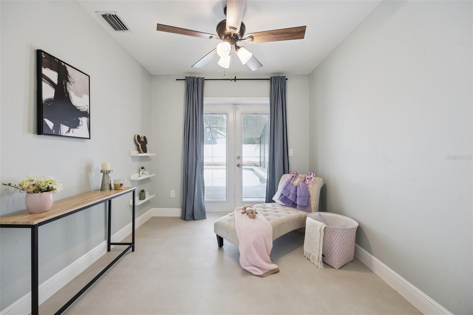 MINNEHAHA SHORES - Residential