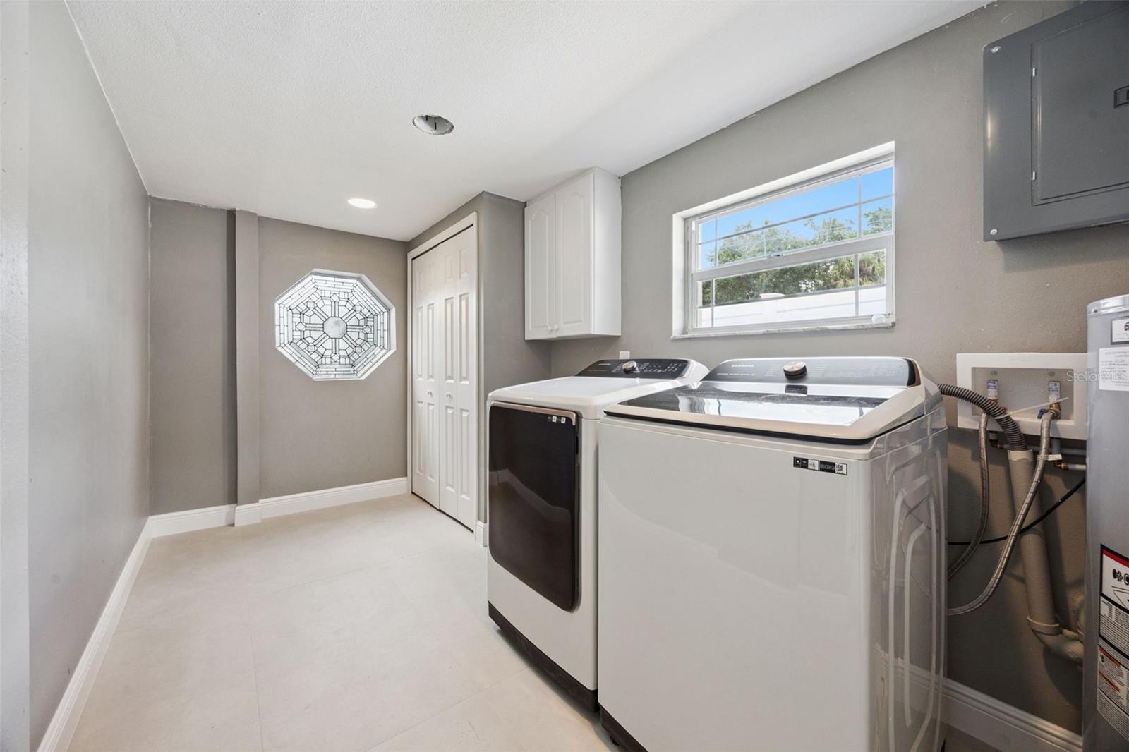 MINNEHAHA SHORES - Residential
