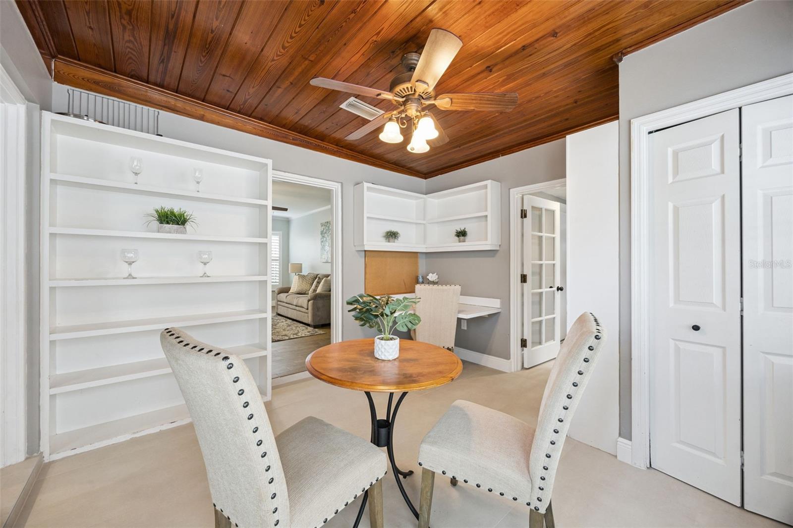 MINNEHAHA SHORES - Residential