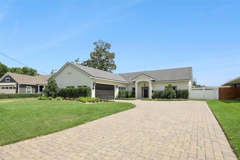 Photo of 24 Minnehaha Cir, Maitland, FL 32751 (MLS # O6407597)